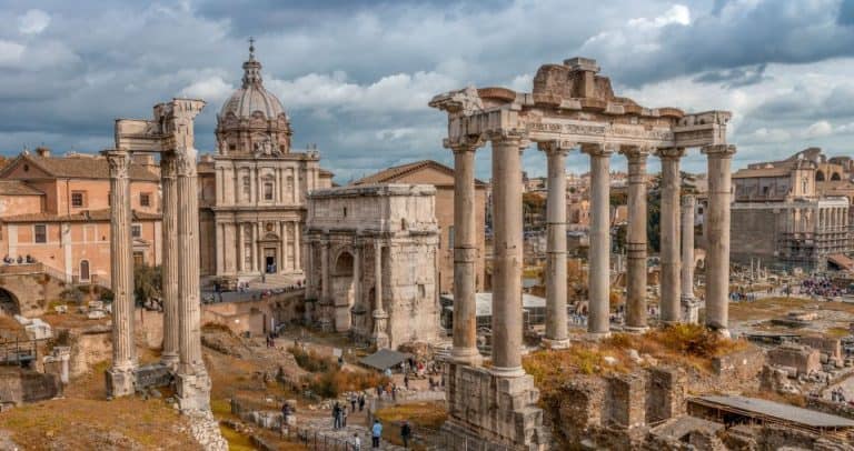 מה צריך לדעת על גבעת פלטין ברומא (ליד הקולוסיאום)