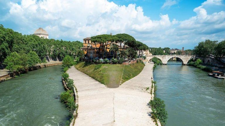 האי טיבר (Tiber Island) ברומא - פינה שקטה הרחק מהמסלול התיירותי הרגיל
